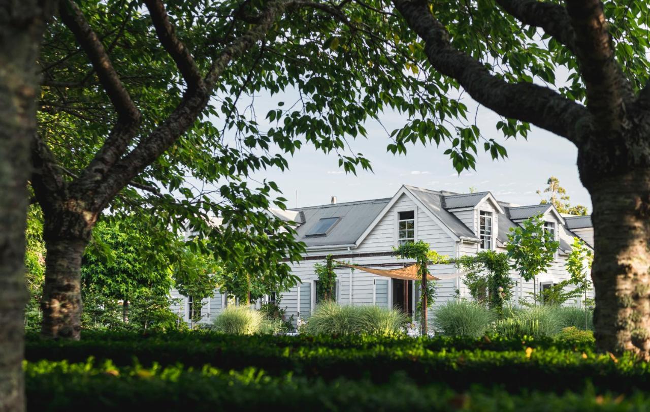 Ranginui Retreat Villa Мастъртън Екстериор снимка
